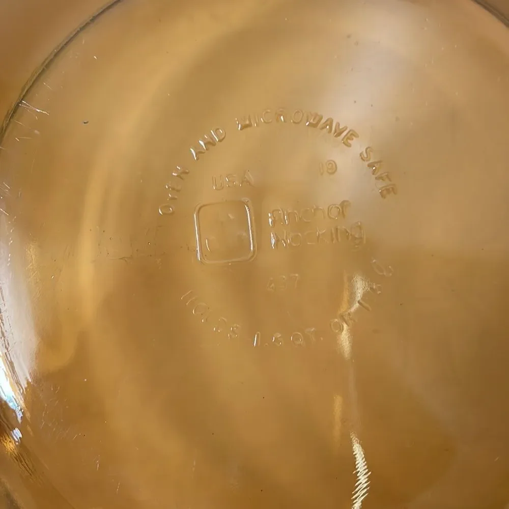 ANCHOR HOCKING BROWN GLASS COVERED‎ BAKING DISH